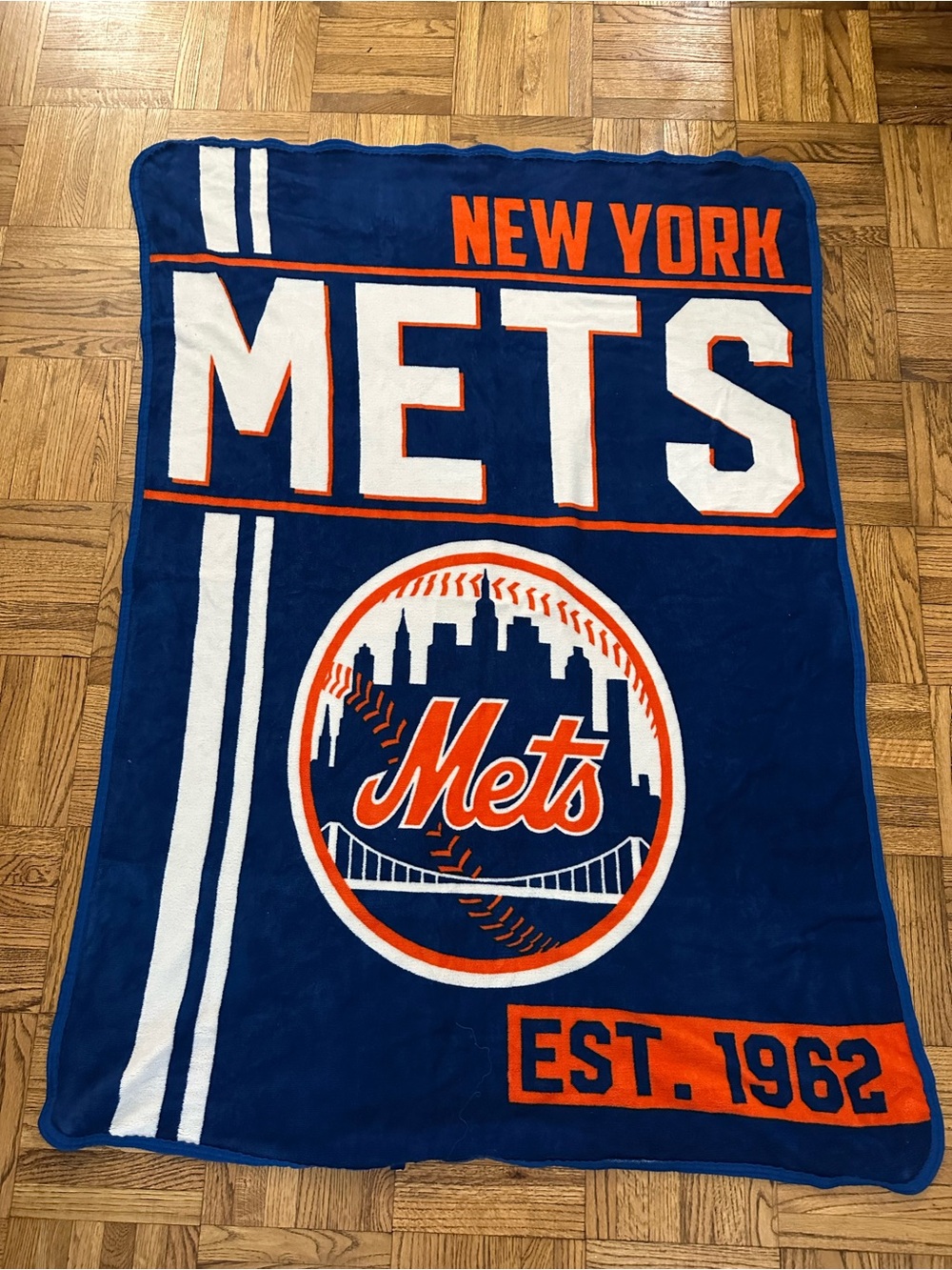 New York Mets MLB plush raschel throw blanket - 42” x 56” - NWOT